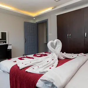 sara-suit.istanbul-turkeyhotels.com/